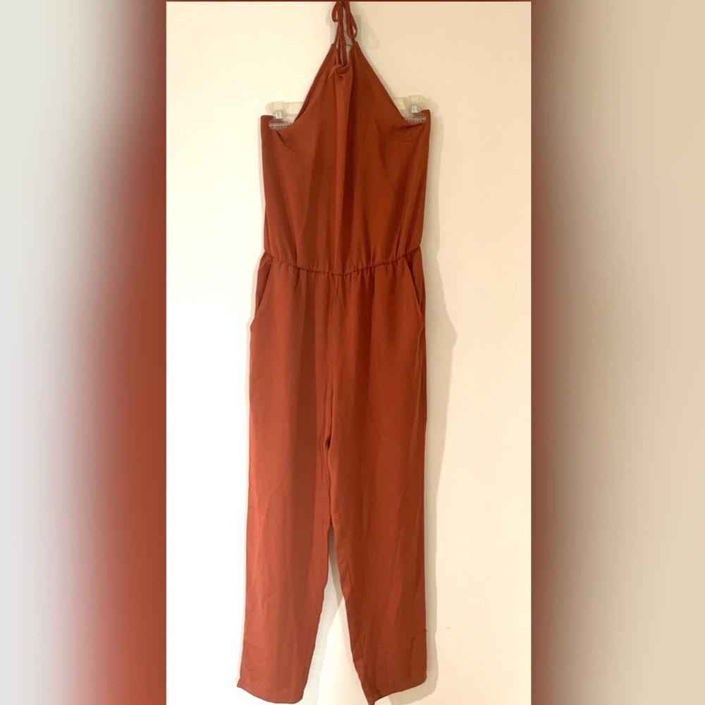 Halter Backless Jumpsuit in Burnt Orange Color Size S NWT - Picture 3 of 5